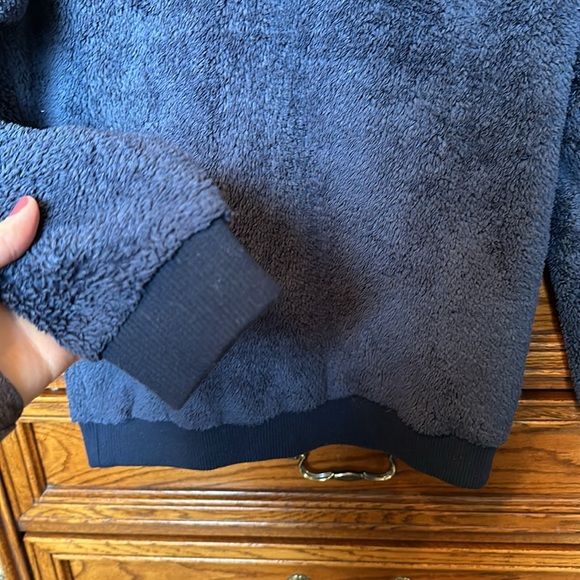 Patagonia Fleece Pullover Quarter Zip - Picture 3 of 6